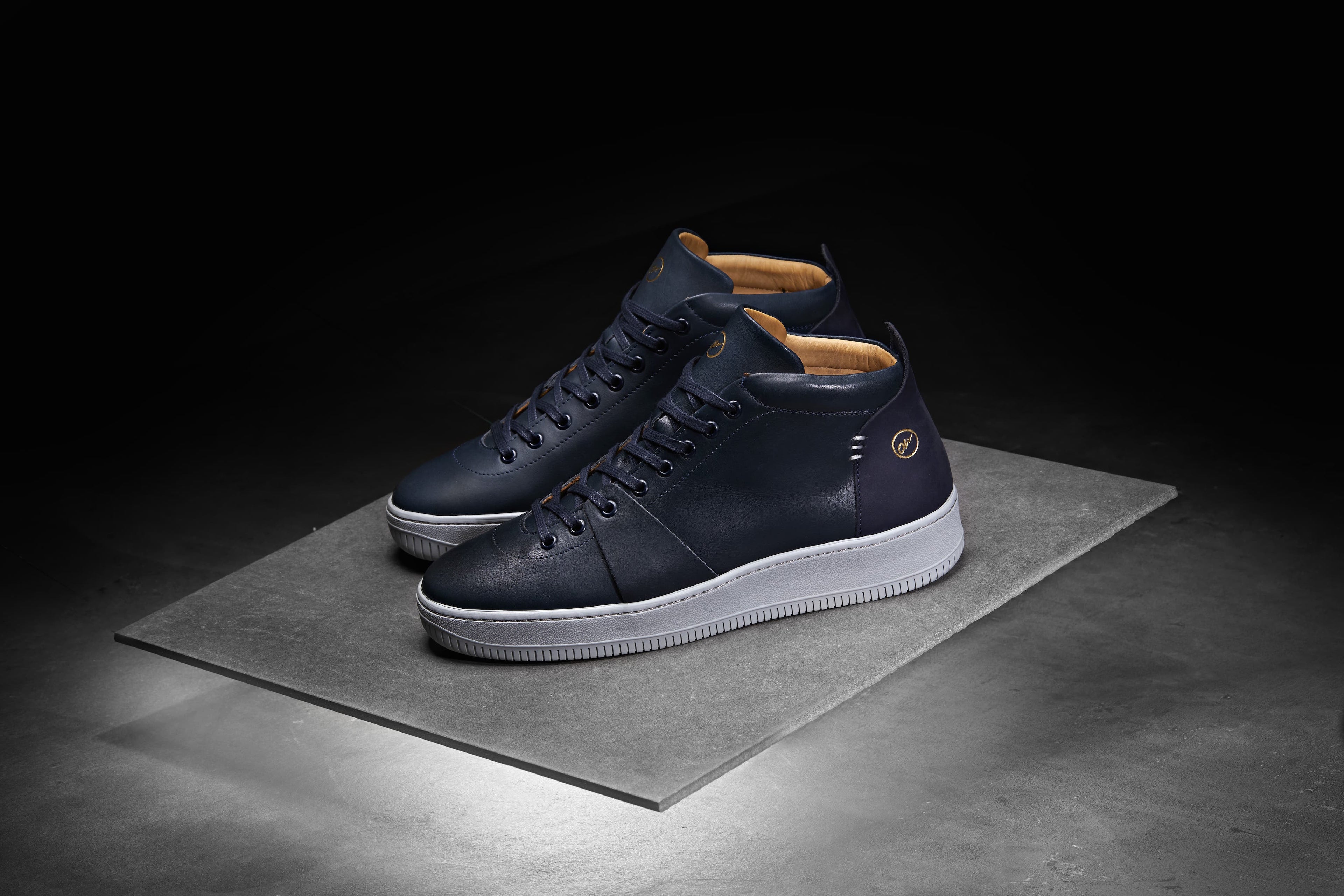 Soho Mid-Top Navy/ Grey Sole
