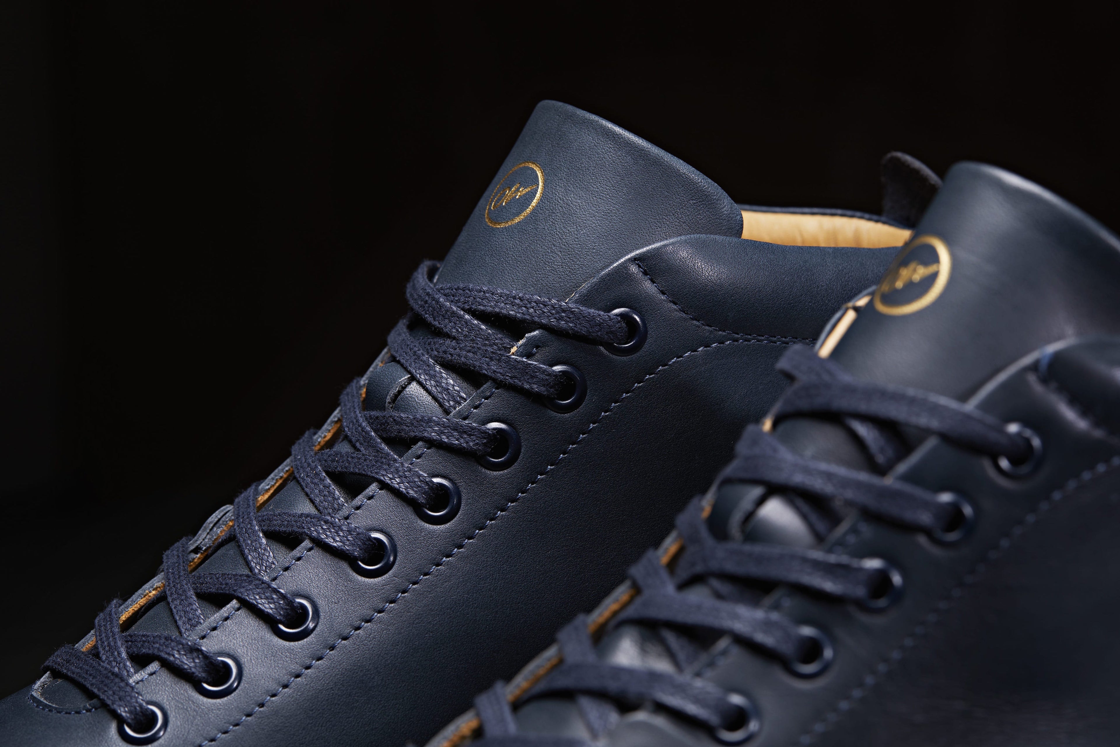 Soho Mid-Top Navy/ Grey Sole